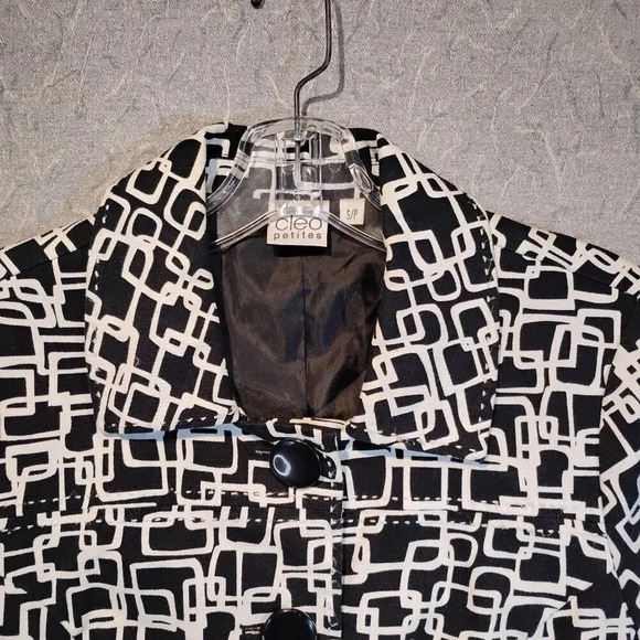 Cleo Petites Black & White Geometric Design Blazer  NWOT in Size Small - Picture 2 of 11